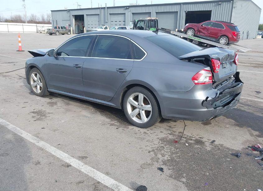 Photo 3 of 2012 Volkswagen Passat 2.5L SE (VIN 1VWBH7A3XCC031890)