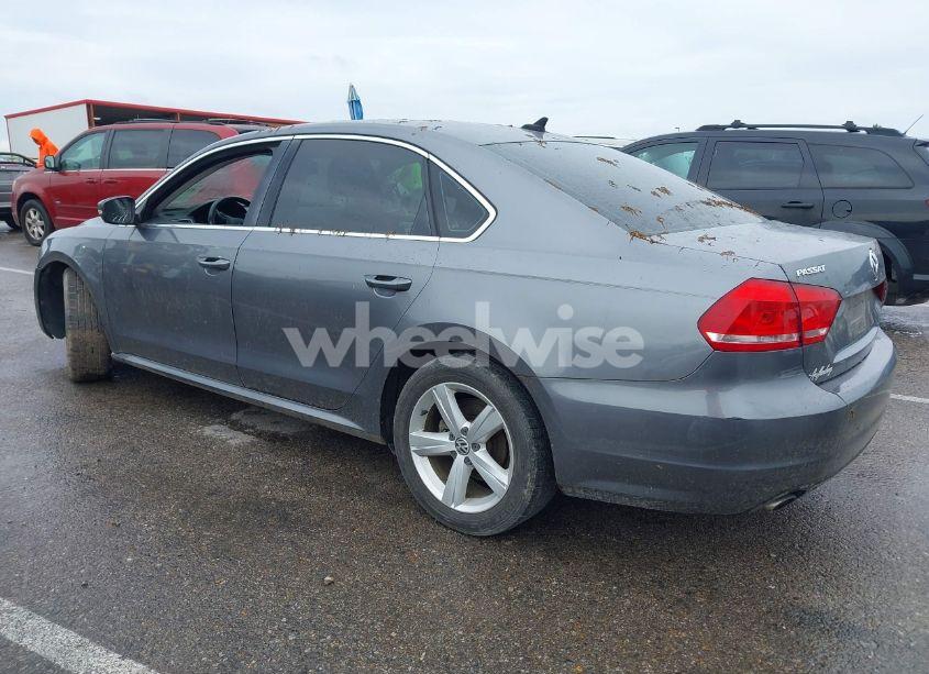 Photo 3 of 2012 Volkswagen Passat 2.5L SE (VIN 1VWBH7A3XCC078160)