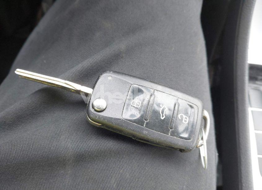 Photo 11 of 2013 Volkswagen Passat 2.5L SE (VIN 1VWBH7A3XDC083442)