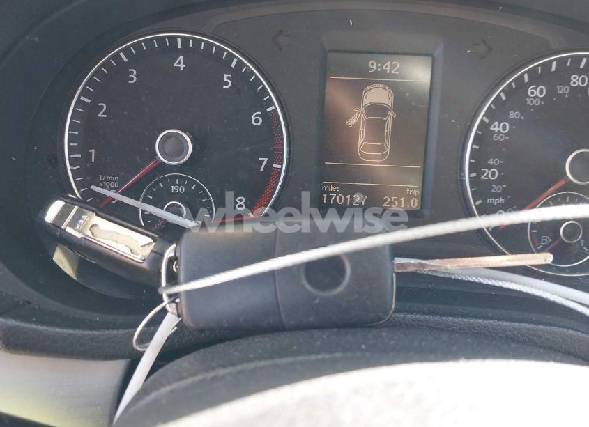 Photo 11 of 2012 Volkswagen Passat 3.6L V6 SE (VIN 1VWBM7A31CC094470)