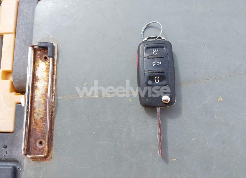 Photo 11 of 2013 Volkswagen Passat 3.6L V6 SE (VIN 1VWBM7A32DC101749)