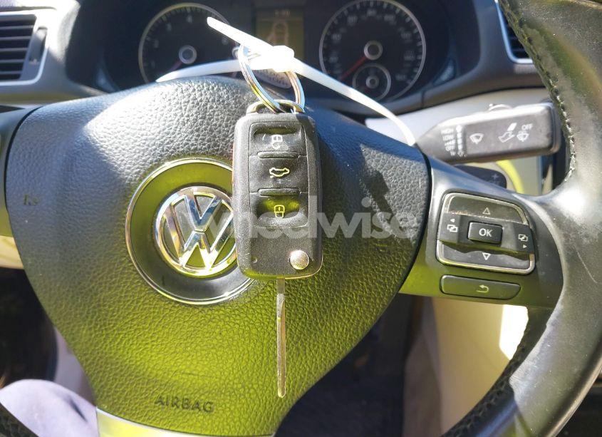 Photo 11 of 2012 Volkswagen Passat 3.6L V6 SE (VIN 1VWBM7A33CC041656)