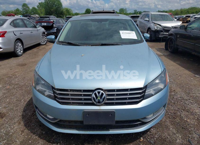 Photo 6 of 2012 Volkswagen Passat 3.6L V6 SE (VIN 1VWBM7A33CC076083)