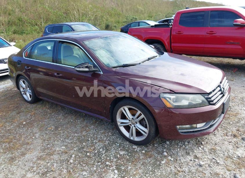 2012 Volkswagen Passat 3.6L V6 SE (VIN 1VWBM7A33CC101855) main photo