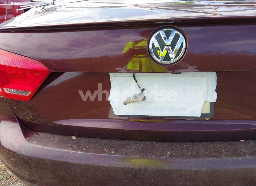 Photo 6 of 2012 Volkswagen Passat 3.6L V6 SE (VIN 1VWBM7A33CC101855)