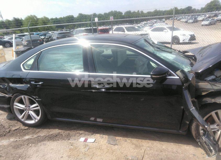 Photo 13 of 2012 Volkswagen Passat 2.0L TDI SE (VIN 1VWBN7A30CC073400)