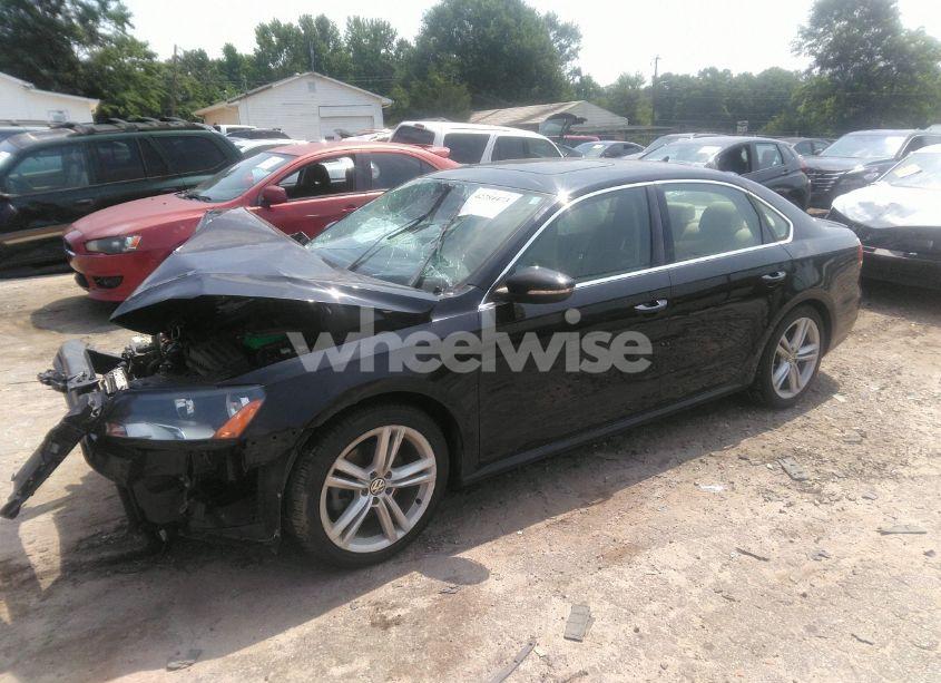 Photo 2 of 2012 Volkswagen Passat 2.0L TDI SE (VIN 1VWBN7A30CC073400)
