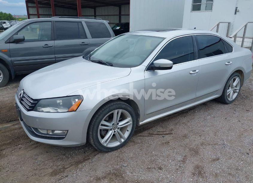 Photo 2 of 2013 Volkswagen Passat 2.0L TDI SE (VIN 1VWBN7A30DC056730)