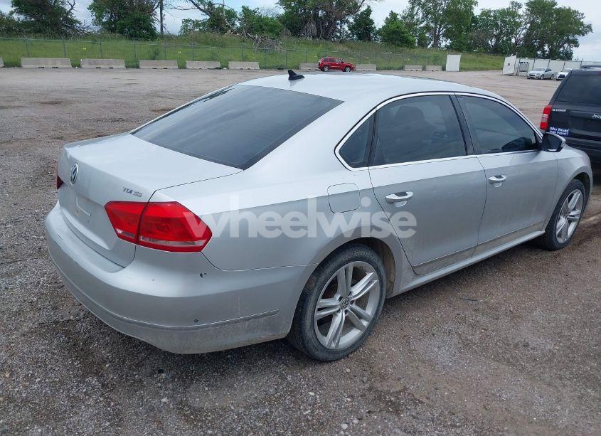 Photo 4 of 2013 Volkswagen Passat 2.0L TDI SE (VIN 1VWBN7A30DC056730)