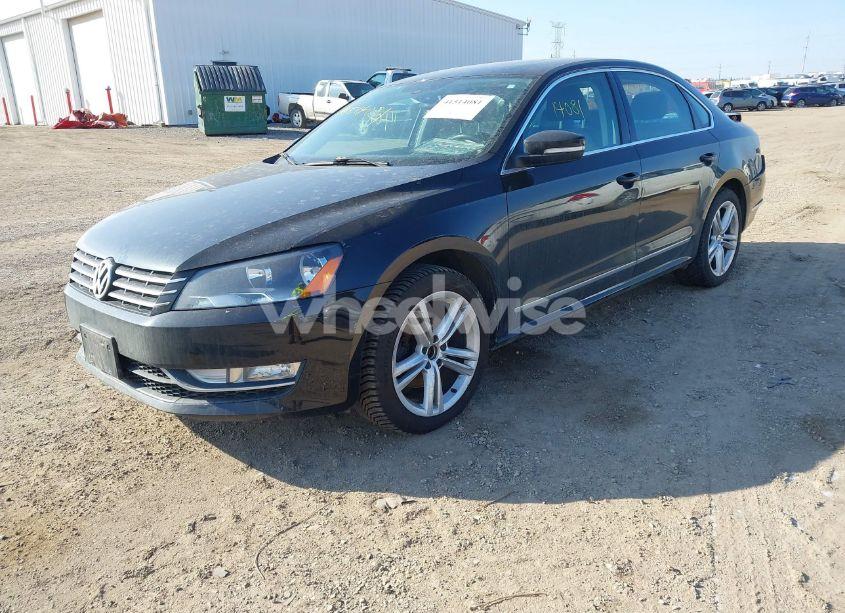 Photo 2 of 2014 Volkswagen Passat 2.0L TDI SE (VIN 1VWBN7A30EC086392)