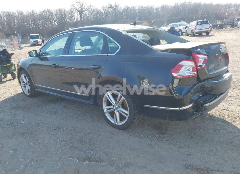 Photo 3 of 2014 Volkswagen Passat 2.0L TDI SE (VIN 1VWBN7A30EC086392)