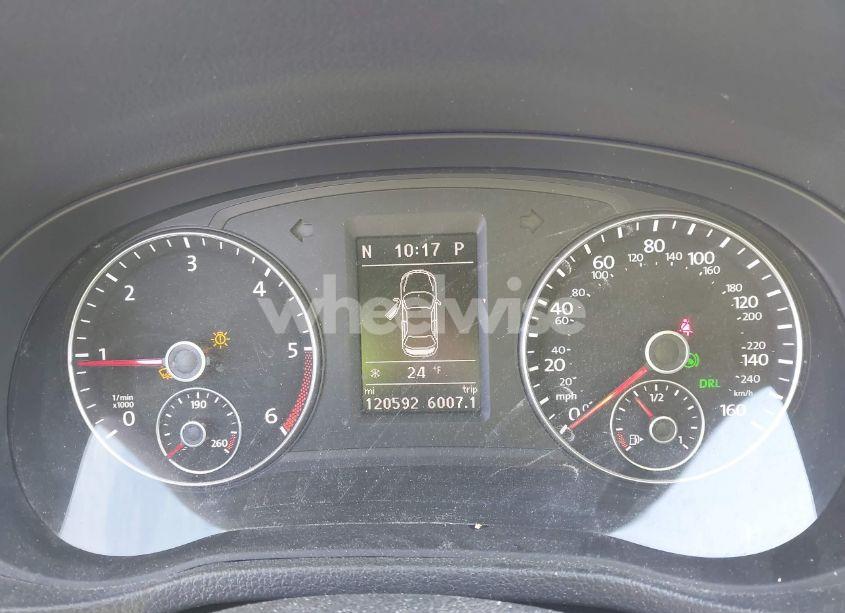 Photo 7 of 2014 Volkswagen Passat 2.0L TDI SE (VIN 1VWBN7A30EC086392)