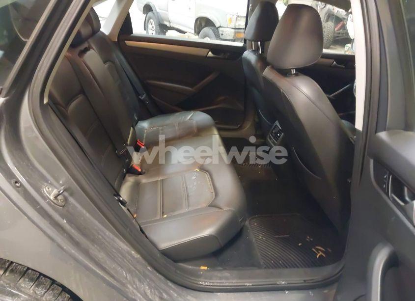 Photo 8 of 2014 Volkswagen Passat 2.0L TDI SE (VIN 1VWBN7A30EC106768)