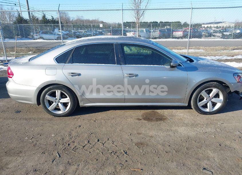 Photo 13 of 2012 Volkswagen Passat 2.0L TDI SE (VIN 1VWBN7A31CC010032)