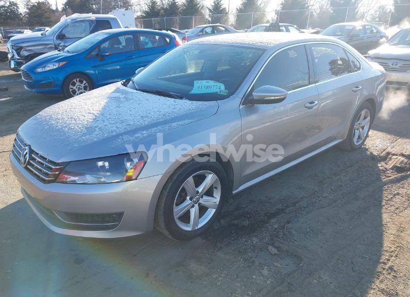 Photo 2 of 2012 Volkswagen Passat 2.0L TDI SE (VIN 1VWBN7A31CC010032)
