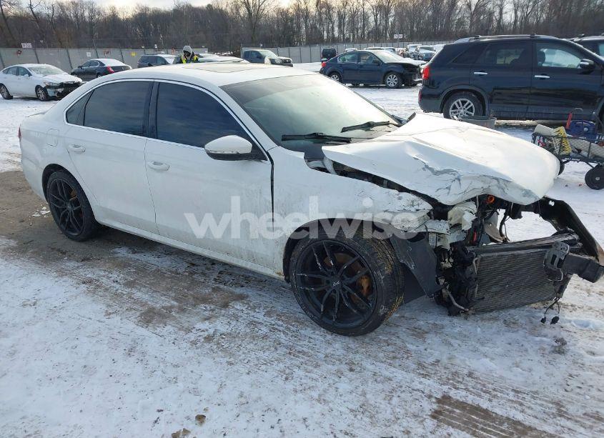 2012 Volkswagen Passat 2.0L TDI SE (VIN 1VWBN7A31CC044441) main photo