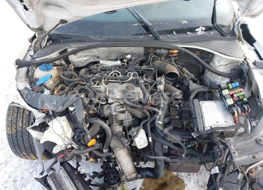 Photo 10 of 2012 Volkswagen Passat 2.0L TDI SE (VIN 1VWBN7A31CC044441)