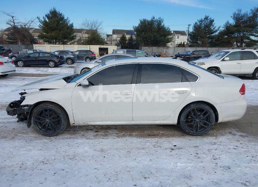 Photo 13 of 2012 Volkswagen Passat 2.0L TDI SE (VIN 1VWBN7A31CC044441)