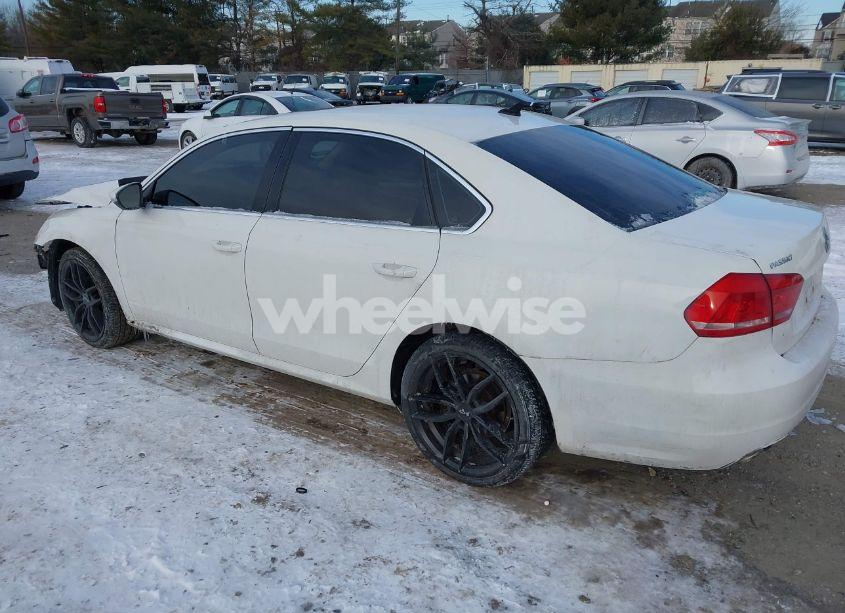 Photo 3 of 2012 Volkswagen Passat 2.0L TDI SE (VIN 1VWBN7A31CC044441)