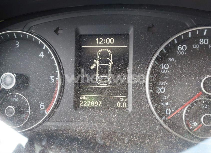 Photo 7 of 2012 Volkswagen Passat 2.0L TDI SE (VIN 1VWBN7A31CC044441)