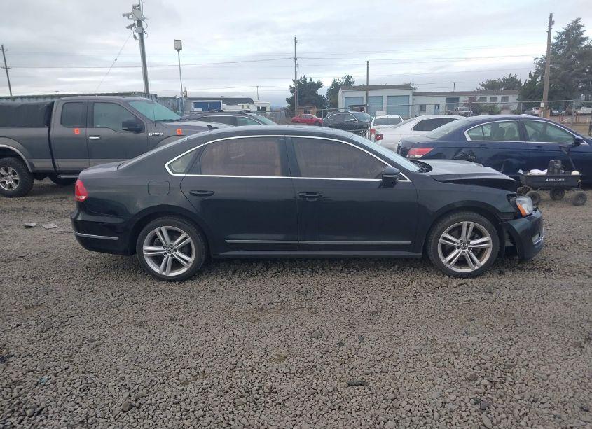 Photo 13 of 2012 Volkswagen Passat 2.0L TDI SE (VIN 1VWBN7A31CC097639)