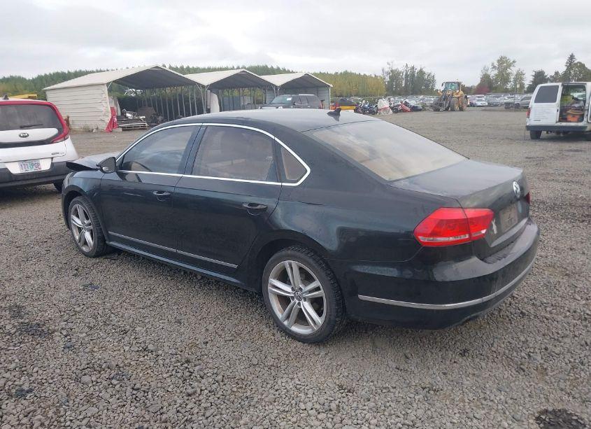 Photo 3 of 2012 Volkswagen Passat 2.0L TDI SE (VIN 1VWBN7A31CC097639)