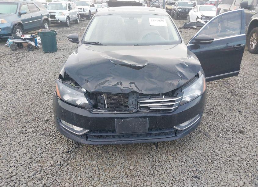 Photo 6 of 2012 Volkswagen Passat 2.0L TDI SE (VIN 1VWBN7A31CC097639)
