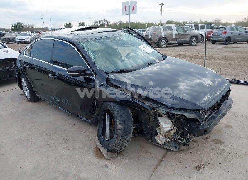 2012 Volkswagen Passat 2.0L TDI SE (VIN 1VWBN7A31CC104900) main photo