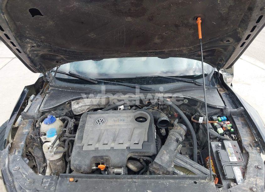 Photo 10 of 2012 Volkswagen Passat 2.0L TDI SE (VIN 1VWBN7A31CC104900)