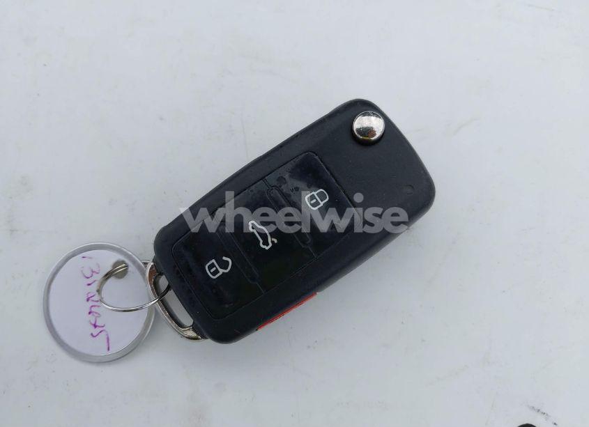 Photo 11 of 2012 Volkswagen Passat 2.0L TDI SE (VIN 1VWBN7A31CC104900)