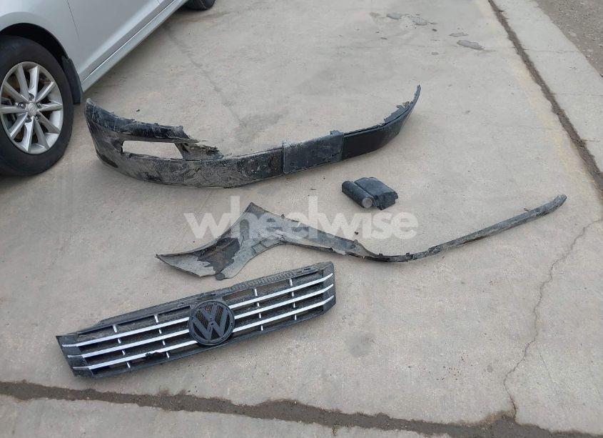 Photo 12 of 2012 Volkswagen Passat 2.0L TDI SE (VIN 1VWBN7A31CC104900)