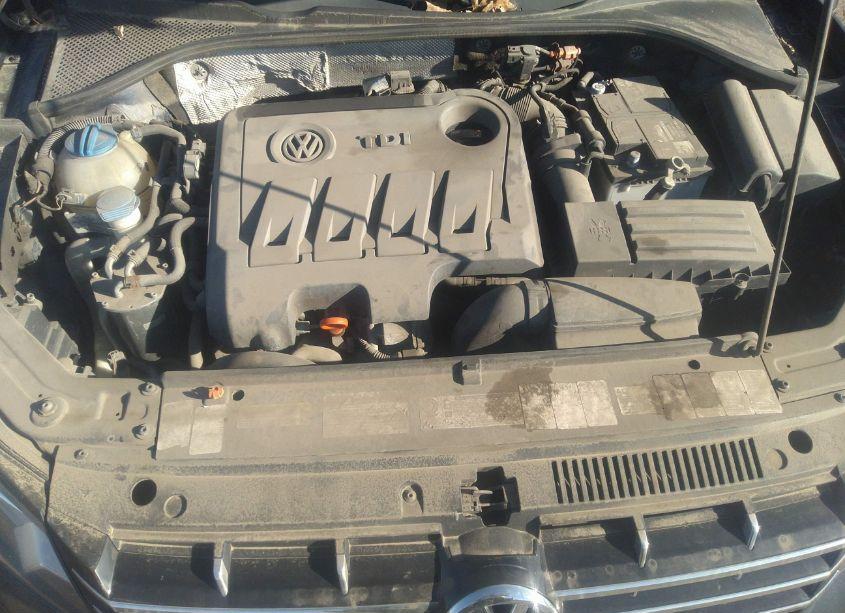Photo 10 of 2013 Volkswagen Passat 2.0L TDI SE (VIN 1VWBN7A31DC043520)