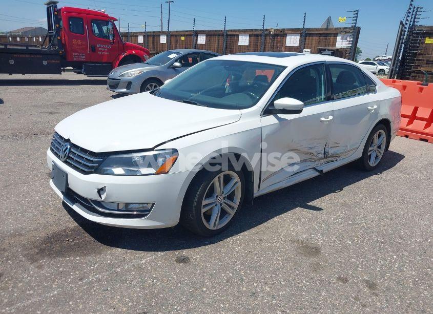 Photo 2 of 2013 Volkswagen Passat 2.0L TDI SE (VIN 1VWBN7A31DC056185)