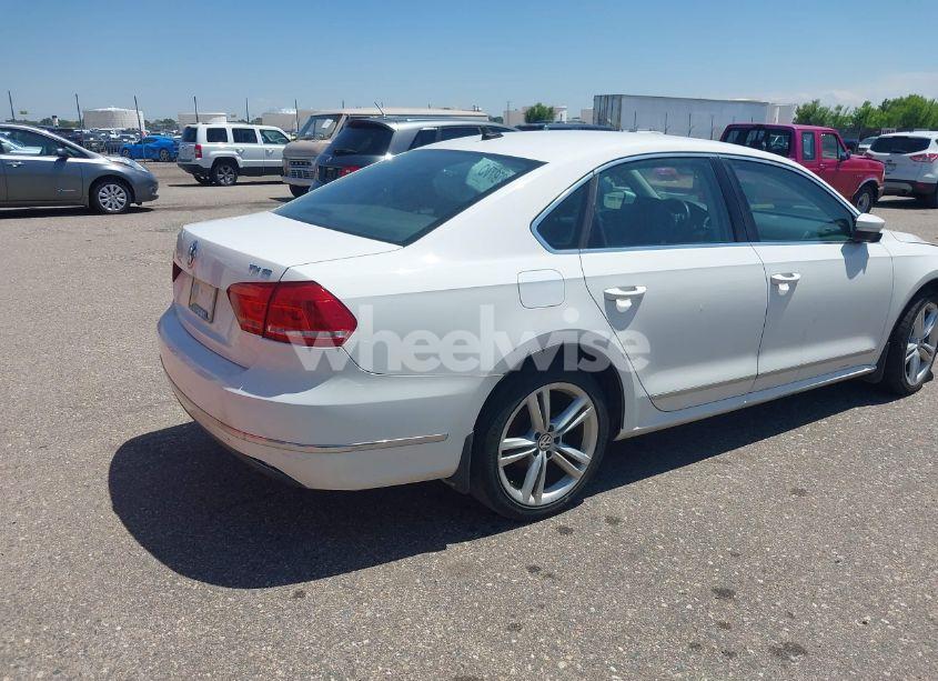 Photo 4 of 2013 Volkswagen Passat 2.0L TDI SE (VIN 1VWBN7A31DC056185)