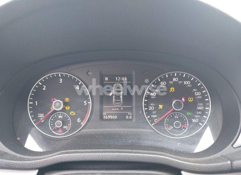 Photo 7 of 2013 Volkswagen Passat SE (VIN 1VWBN7A31DC113369)