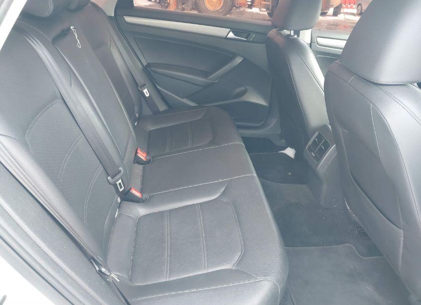 Photo 8 of 2014 Volkswagen Passat 2.0L TDI SE (VIN 1VWBN7A31EC043700)