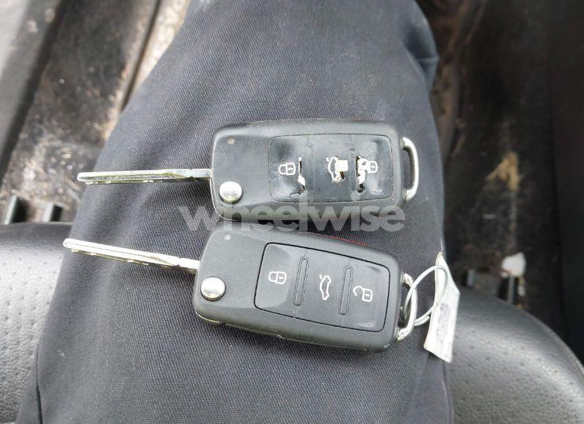 Photo 11 of 2014 Volkswagen Passat 2.0L TDI SE (VIN 1VWBN7A31EC054728)