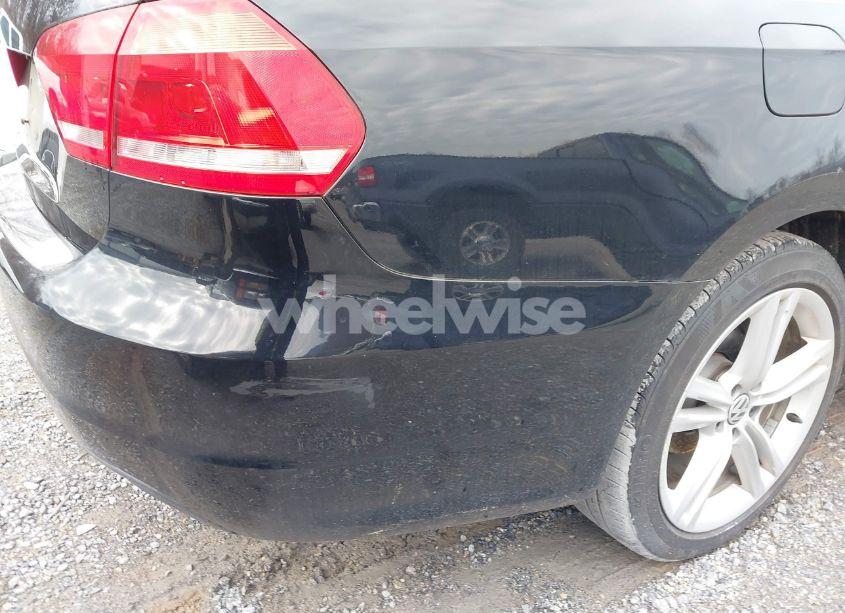 Photo 13 of 2014 Volkswagen Passat 2.0L TDI SE (VIN 1VWBN7A31EC054728)