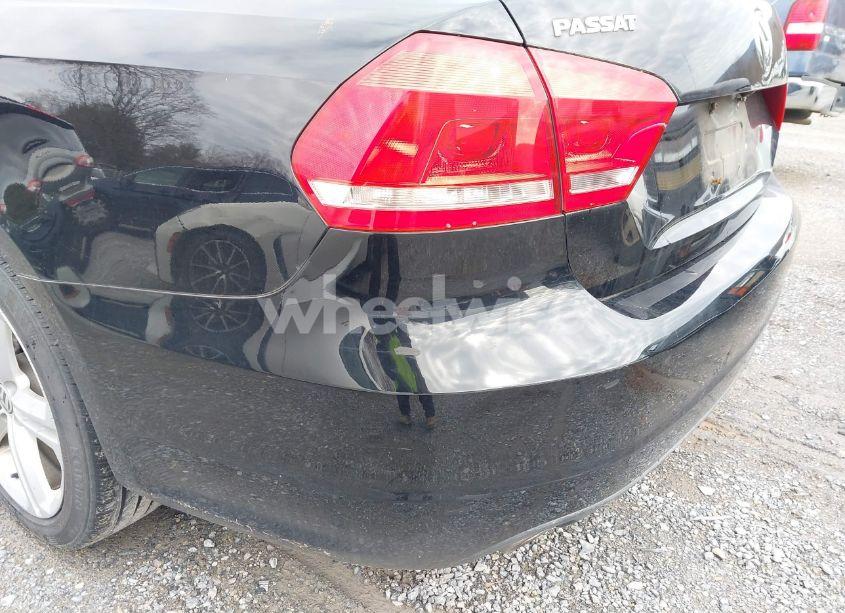 Photo 15 of 2014 Volkswagen Passat 2.0L TDI SE (VIN 1VWBN7A31EC054728)