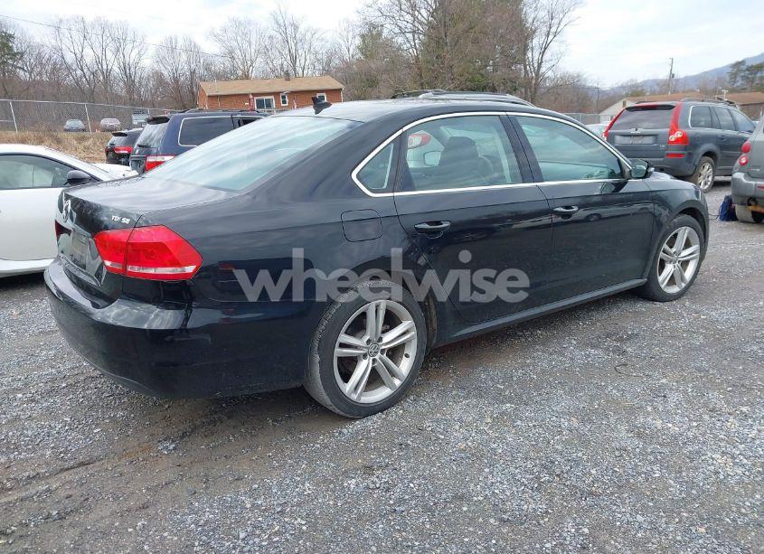 Photo 4 of 2014 Volkswagen Passat 2.0L TDI SE (VIN 1VWBN7A31EC054728)