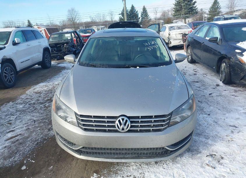 Photo 12 of 2012 Volkswagen Passat 2.0L TDI SE (VIN 1VWBN7A32CC033397)