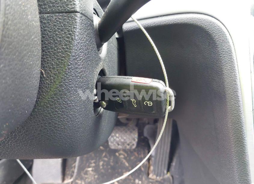 Photo 11 of 2012 Volkswagen Passat 2.0L TDI SE (VIN 1VWBN7A32CC090053)