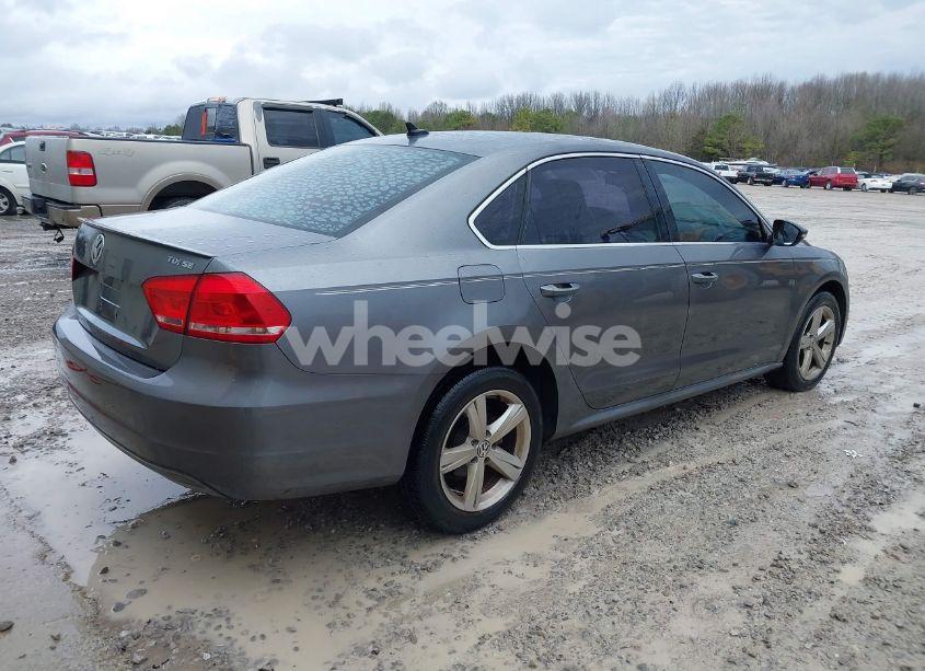 Photo 4 of 2012 Volkswagen Passat 2.0L TDI SE (VIN 1VWBN7A32CC090053)
