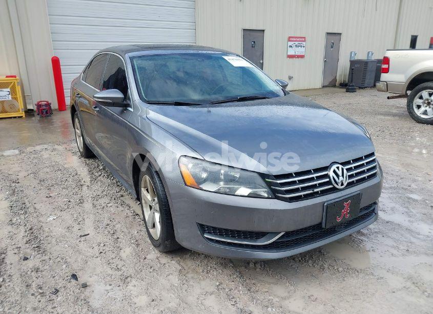 Photo 6 of 2012 Volkswagen Passat 2.0L TDI SE (VIN 1VWBN7A32CC090053)