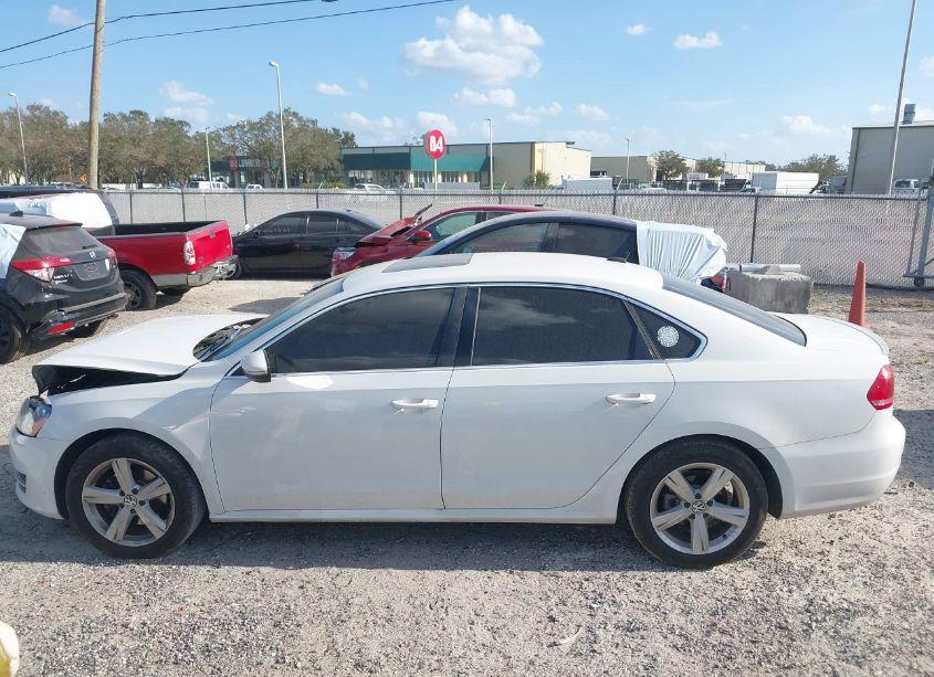 Photo 14 of 2012 Volkswagen Passat 2.0L TDI SE (VIN 1VWBN7A32CC104842)