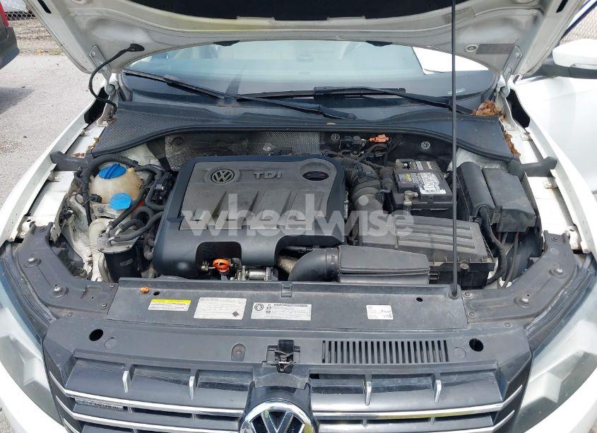 Photo 10 of 2013 Volkswagen Passat 2.0L TDI SE (VIN 1VWBN7A32DC059970)