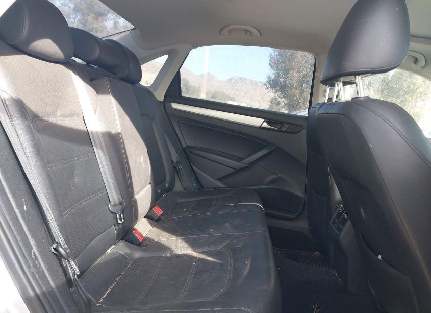 Photo 8 of 2013 Volkswagen Passat 2.0L TDI SE (VIN 1VWBN7A32DC070502)