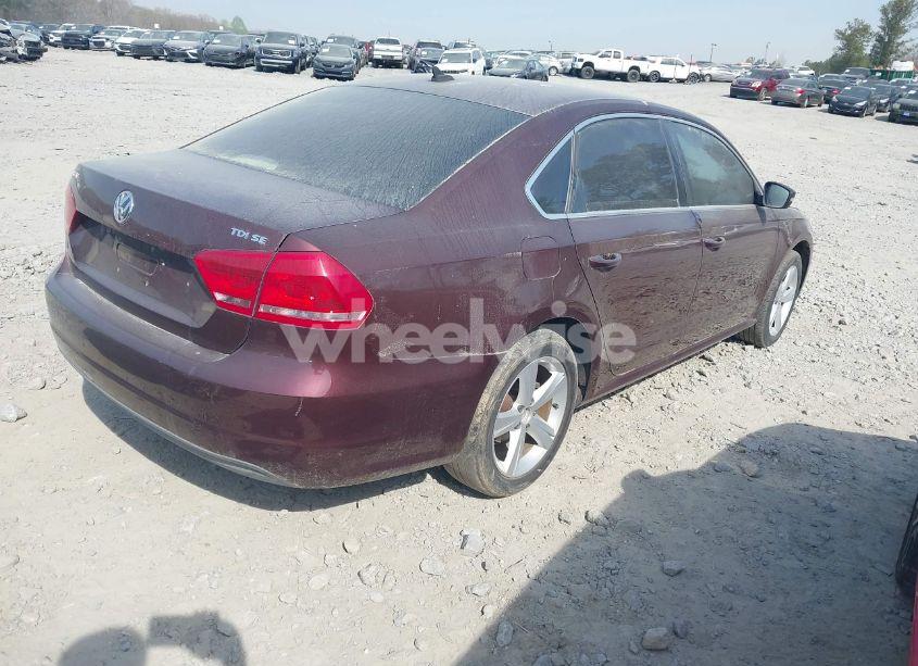 Photo 4 of 2013 Volkswagen Passat 2.0L TDI SE (VIN 1VWBN7A32DC096629)