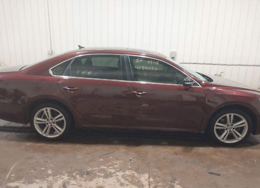 Photo 13 of 2014 Volkswagen Passat 2.0L TDI SE (VIN 1VWBN7A32EC039901)