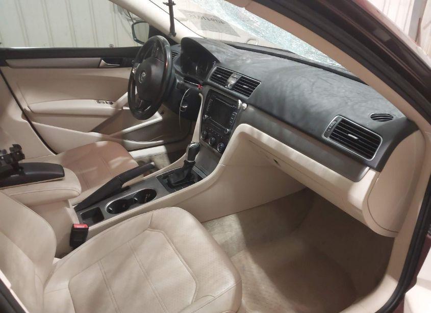 Photo 5 of 2014 Volkswagen Passat 2.0L TDI SE (VIN 1VWBN7A32EC039901)